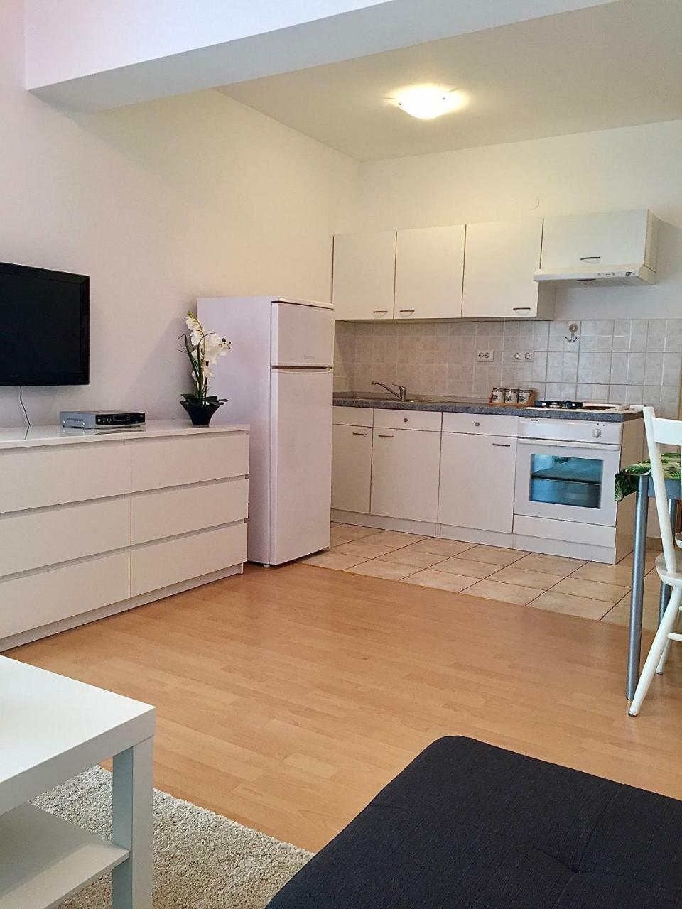 Apartment Marina Novi โนวีวีโนดอลสกี ภายนอก รูปภาพ